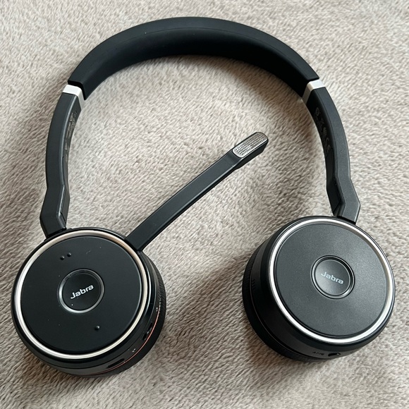 Jabra Evolve Bluetooth Headset - Picture 5 of 7